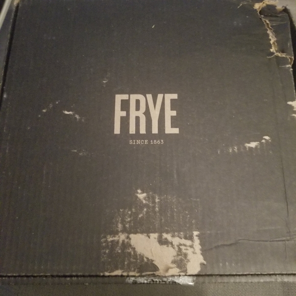 FRYE brand new in suede faded brown- no laces - Picture 2 of 8